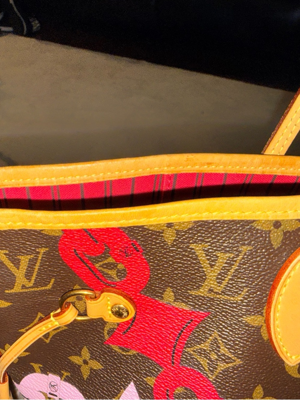 Louis Vuitton Monogram Neverfull Tote with Red, Pink and White Chain Print - Picture 3 of 13